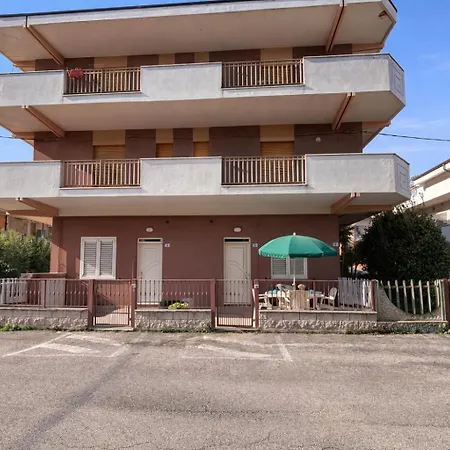 Magnolia Silvi Apartment